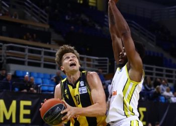 Basket League: Ήττα «θρίλερ» για το Μαρούσι από την ΑΕΚ