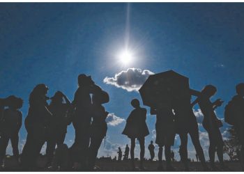 Έκλειψη ηλίου- ΗΠΑ: Χάνουν το… φως τους