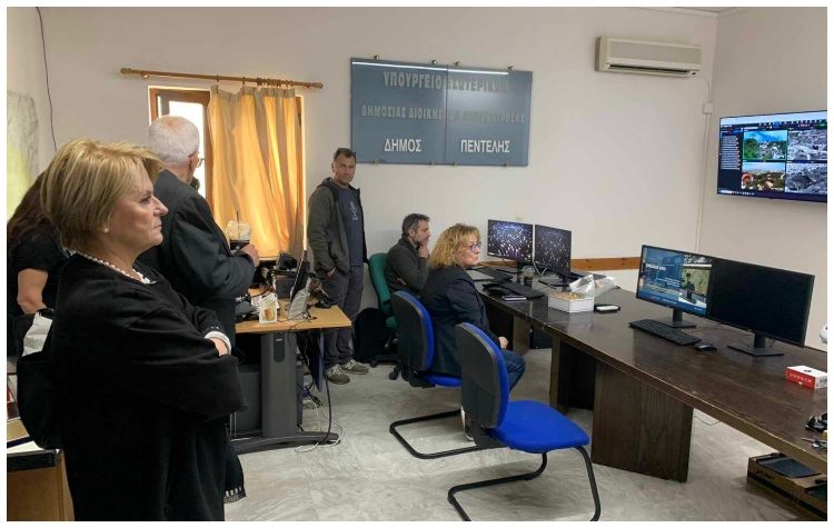 Tο νέο Κέντρο Επιχειρήσεων της Πολιτικής Προστασίας επισκέφτηκε η δήμαρχος