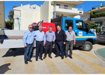 Ανατρεπόμενο φορτηγό με Πυροσβεστική Υπερκατασκευή παρέδωσε ο ΣΠΑΠ στον Δήμο