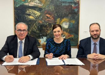 Νίκος Παπαθανάσης: Υπογραφή επιχειρησιακής συμφωνίας με την Attica Bank