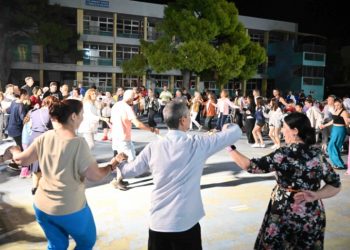 «Άναψε» το Πελοποννησιακό… κέφι στον Χολαργό