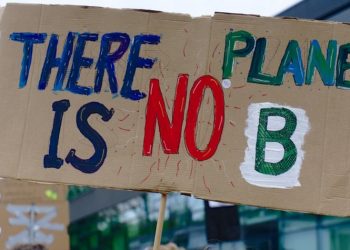 Απέναντι στην ανεξέλεγκτη κλιμάκωση της περιβαλλοντικής κρίσης