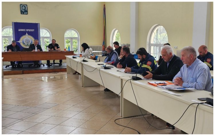 Αντιπυρική συνεδρίαση παρουσία Βλάσση Σιώμου στον Δήμο Ωρωπού