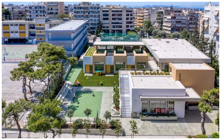 Λέοντεια Σχολεία: Ένα διαχρονικό δημιουργικό φως εκπαίδευσης