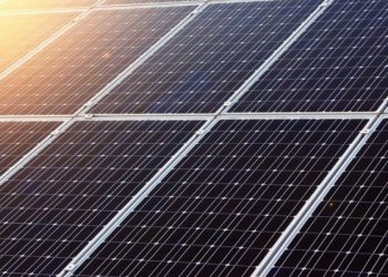 Στο Ταμείο Ανάκαμψης και Ανθεκτικότητας η «Εξοικονόμηση ενέργειας σε επιχειρήσεις - Φωτοβολταϊκά σε επιχειρήσεις»