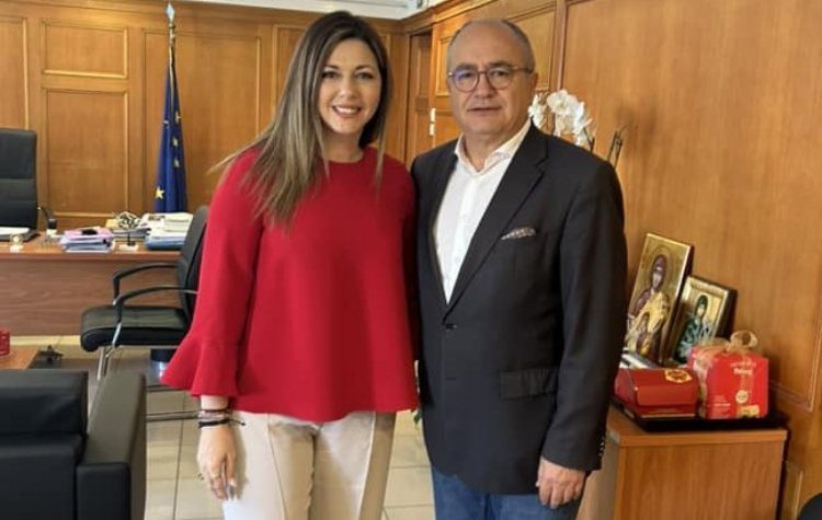 Στενότερη συνεργασία Δήμου και Υπουργείου συμφώνησαν Ν. Μπάμπαλος και Σ. Ζαχαράκη