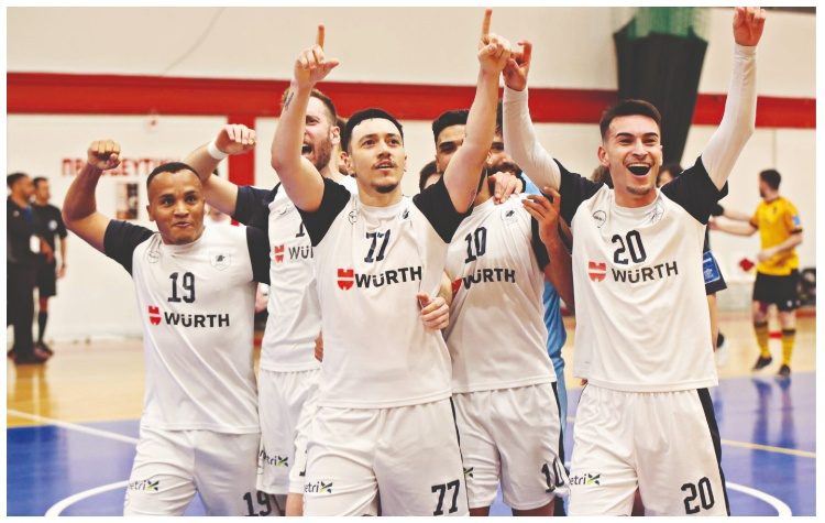 ΑΣΕ ΔΟΥΚΑ - FUTSAL SUPER LEAGUE: «Ζωντανός» στο κυνήγι του τίτλου