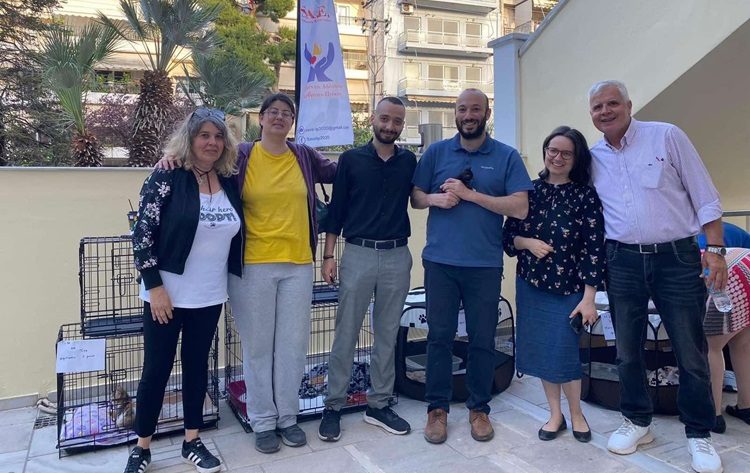 Δήμος και εθελοντές άνοιξαν την αγκαλιά τους για τα αδέσποτα