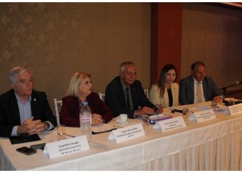 Ένωση Δημάρχων Αττικής: Χρήσιμη ημερίδα για το δημογραφικό πρόβλημα