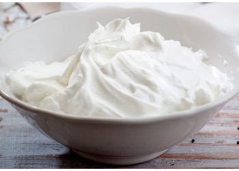 Μας κλέβουν το γιαούρτι, μας δουλεύουν κιόλας!