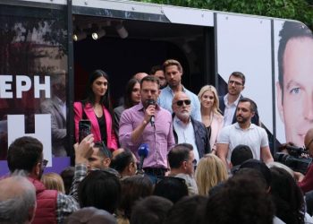 Προεκλογική περιοδεία του Στ. Κασσελάκη στα βόρεια προάστια