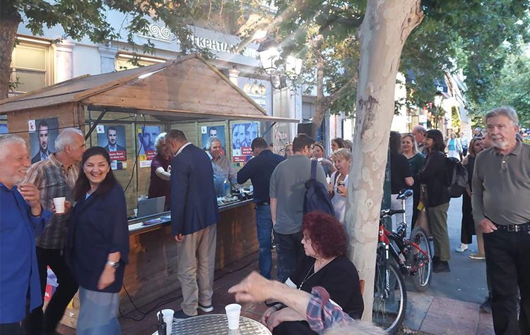 Με σύνθημα «επιλογή προοπτικής η Νέα Αριστερά» τα εγκαίνια του εκλογικού περιπτέρου στην Κηφισιά