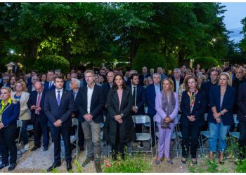 Η Νατάσσα Κοσμοπούλου στα εγκαίνια της 70ης Ανθοκομικής Έκθεσης Κηφισιάς