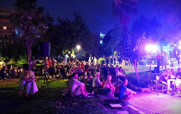 Επιστρέφουν οι μουσικές παρέες στην πλατεία