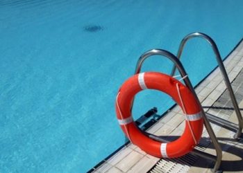 Σεμινάριο ναυαγοσωστικής στο δημοτικό κολυμβητήριο Πεύκης