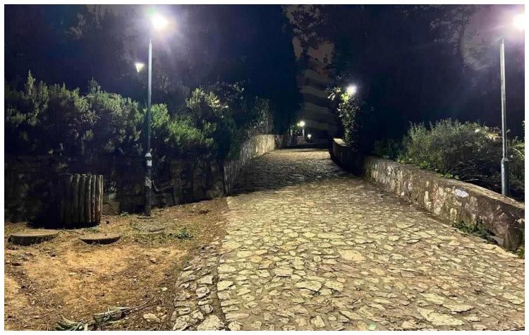 Φωτίστηκε και αναβαθμίστηκε το πάρκο της Ρεματιάς