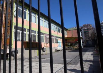 Περιφέρεια Αττικής: «Οι αποφάσεις για κλείσιμο ή μη των σχολείων λαμβάνονται από τους δημάρχους»