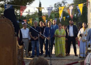 Με λαμπρότητα πραγματοποιήθηκε ο εορτασμός της Αγίας Τριάδας