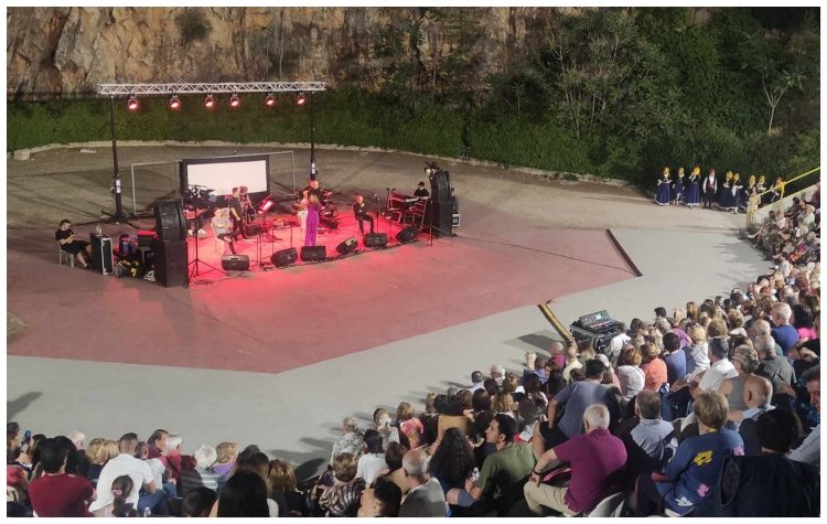 Τα Βριλήσσια τίμησαν τη μνήμη του Χρόνη Αηδονίδη