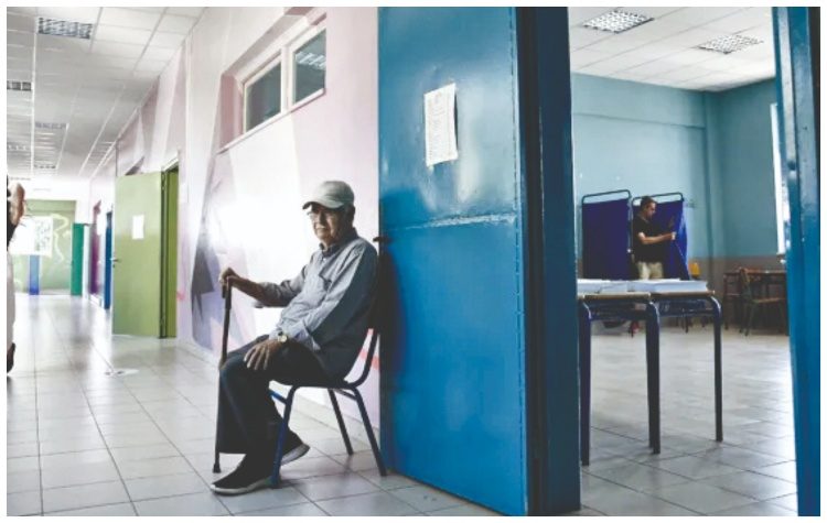 Και η απαξίωση καλά κρατεί