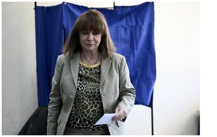 Ψήφισε η ΠτΔ Κατερίνα Σακελλαροπούλου στην Γκράβα