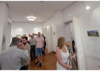 Εγκαινιάστηκε η έκθεση φωτογραφίας με θέμα «Οι παλαιές οικίες του Αμαρουσίου και οι άνθρωποι τους»