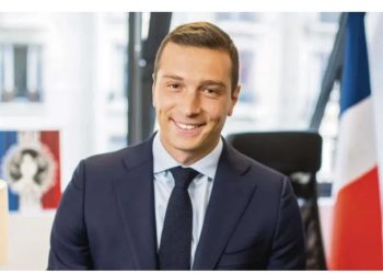 Υποψήφιος για την πρωθυπουργία στη Γαλλία θα είναι ο ηγέτης της ακροδεξιάς Ζορντάν Μπαρντελά