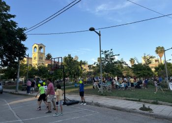 Δεκάδες μικροί - μεγάλοι εν … αθλητική δράσει στο πάρκο του Αγίου Θωμά