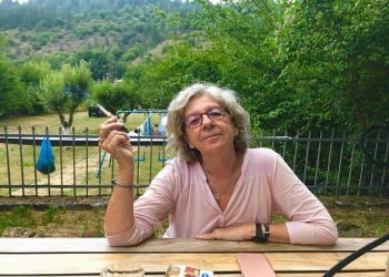 Πέθανε η Άννα Φωτοπούλου, πρωτότοκη κόρη του Μίμη Φωτόπουλου