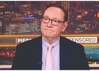 Κέβιν Σπέισι: «Άπλωνα πολύ τα χέρια μου»