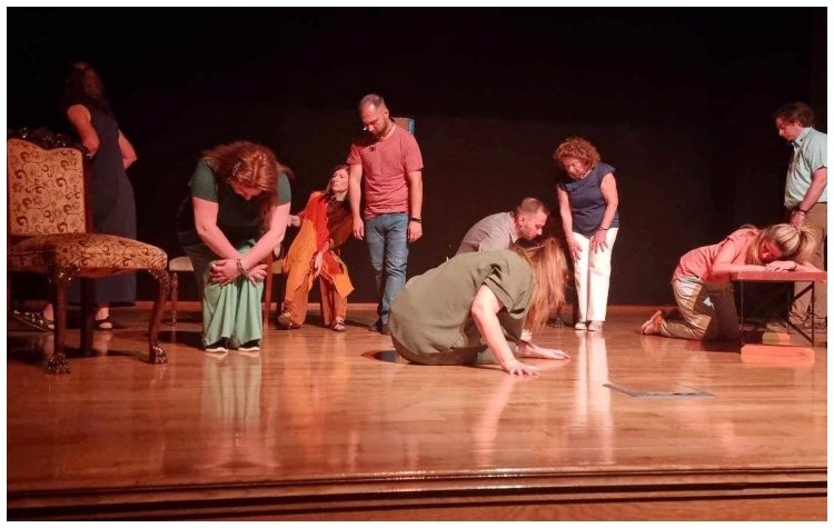 «Η Ποίηση είναι μια Πόρτα Ανοικτή» από την θεατρική ομάδα του Δήμου Αμαρουσίου