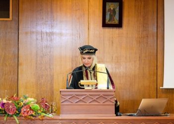 Η Ιουλία Τσέτη αναγορεύτηκε επίτιμη διδάκτωρ Φαρμακευτικής του Πανεπιστημίου Πατρών