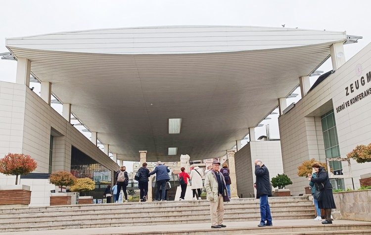 Ζεύγμα: Η αρχαία ελληνική πόλη με τα εκπληκτικής τέχνης ψηφιδωτά