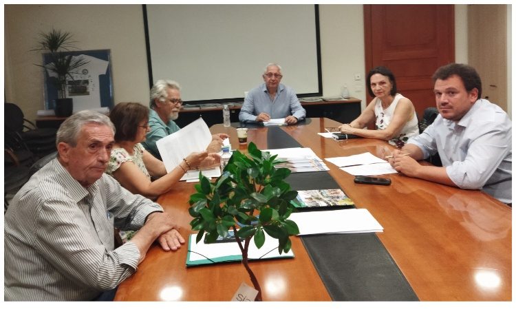 Θ. Αμπατζόγλου: «Σε καλό δρόμο οι αναπλάσεις σε Αρίωνα, Εργατικές και Αγίους Αναργύρους»