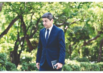 Λευτέρης Αυγενάκης: Ντροπή και διαγραφή