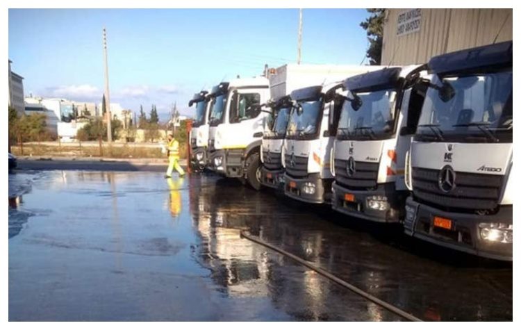 Συνάντηση εργαζομένων με τον δήμαρχο Αμαρουσίου με επίκεντρο το αμαξοστάσιο