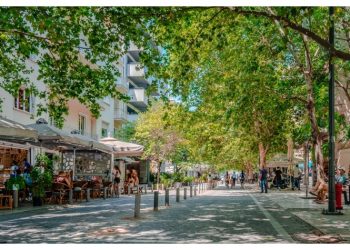 Και υπάλληλοι της Π.Ε. Βορείου Τομέα στο κύκλωμα εκβιαστών σε αθηναϊκά καταστήματα