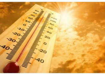 Καιρός: Συνεχίζεται και σήμερα ο καύσωνας – Βαθμιαία υποχώρηση της θερμοκρασίας από την Τρίτη