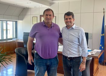 Συνάντηση στο Δημαρχείο με φόντο το κληροδότημα «Aικατερίνης Χανδρινού»