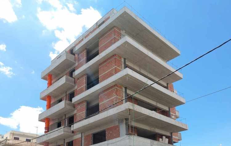 «Στον πάγο» η υπερ-δόμηση, με διαταγή δημάρχου