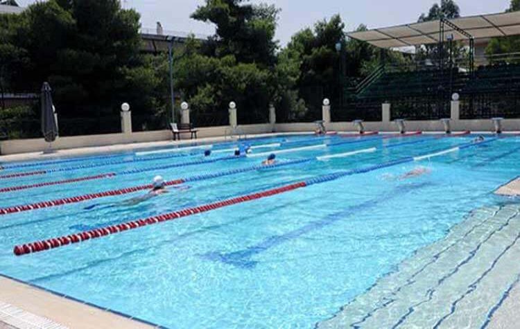 Ανοιχτά και τον Αύγουστο τα κολυμβητήρια σε Λυκόβρυση και Πεύκη