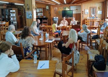 Τα μέλη των ΚΑΠΗ ενημερώθηκαν για τη στοματική υγεία