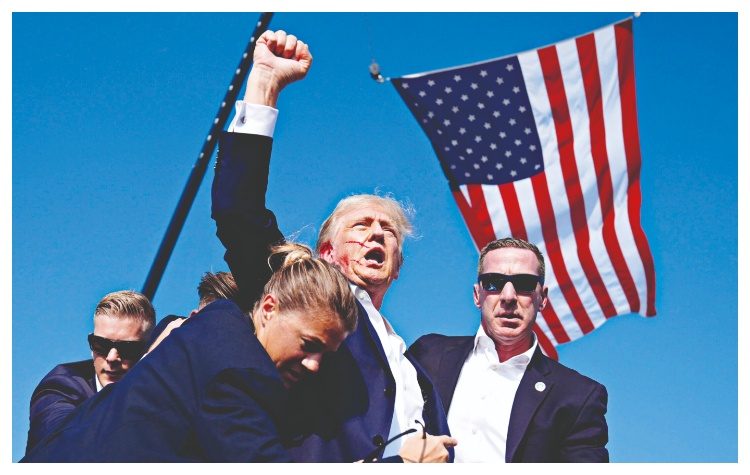 Ντόναλντ Τραμπ: Πηγαίνει… «σφαίρα»