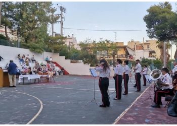 Κυριακάτικες μελωδίες από την Φιλαρμονική σε πλατείες και πάρκα των Βριλησσίων