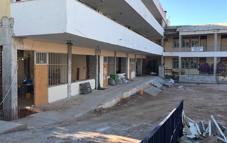 Καταγγελία κατά παντός υπευθύνου για πτώση παραθύρου στο 1ο Λύκειο Χολαργού