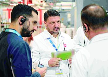 Περιφέρεια Αττικής: Τις εγκαταστάσεις της «Παπαστράτος» επισκέφθηκε ο Νίκος Χαρδαλιάς