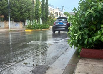 Μια βροχή που δεν μας σώζει…