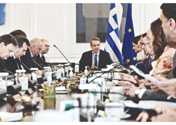 Στον πυρετό της ΔΕΘ