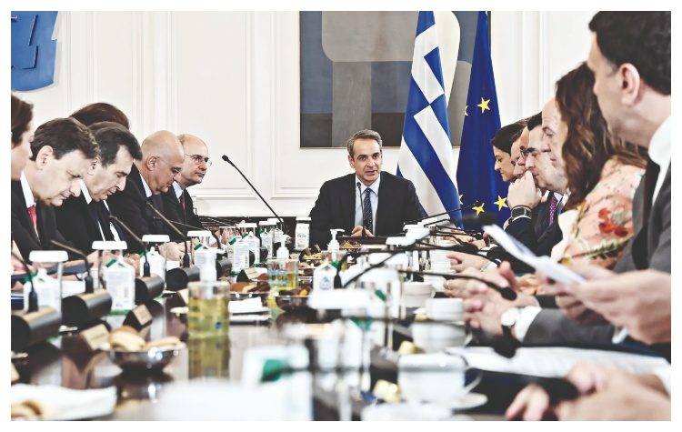 Στον πυρετό της ΔΕΘ